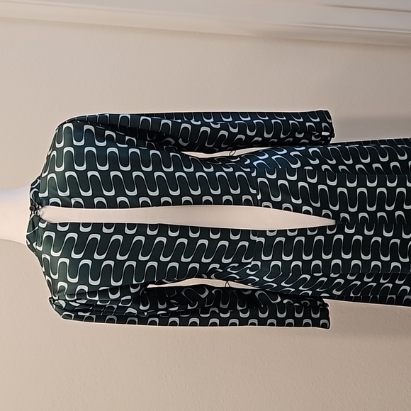 Reformation Julius Dress Venture size 6 Excellent wear condition. - Picture 15 of 15